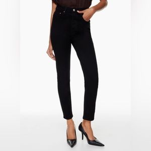 Aritzia Denim Forum Yoko Slim in Stay Black Size 26 - 28L